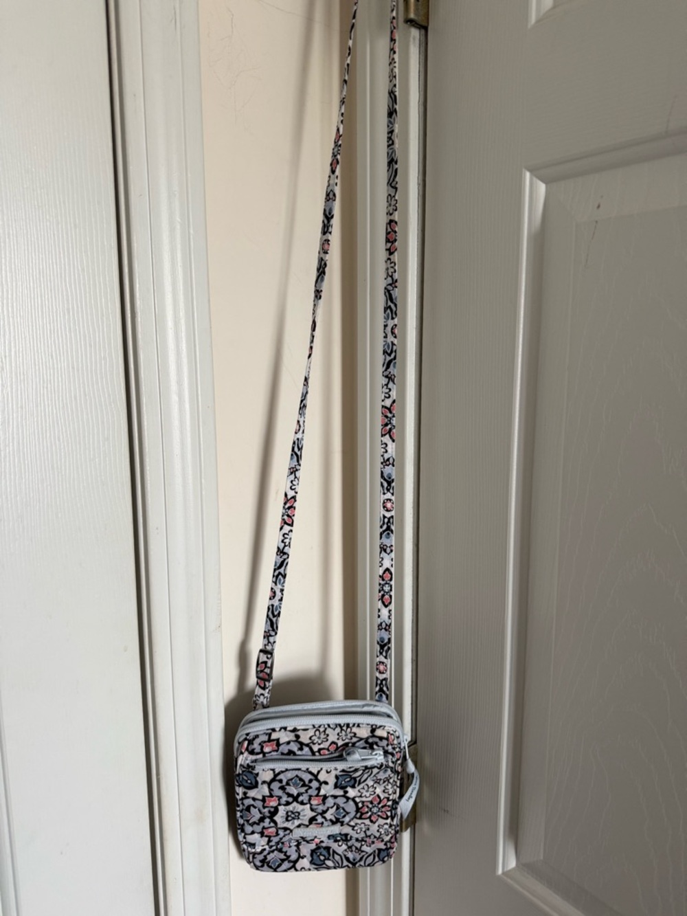 Vera Bradley Floral Crossbody Shoulder Bag - White with Pink & Black Accents
